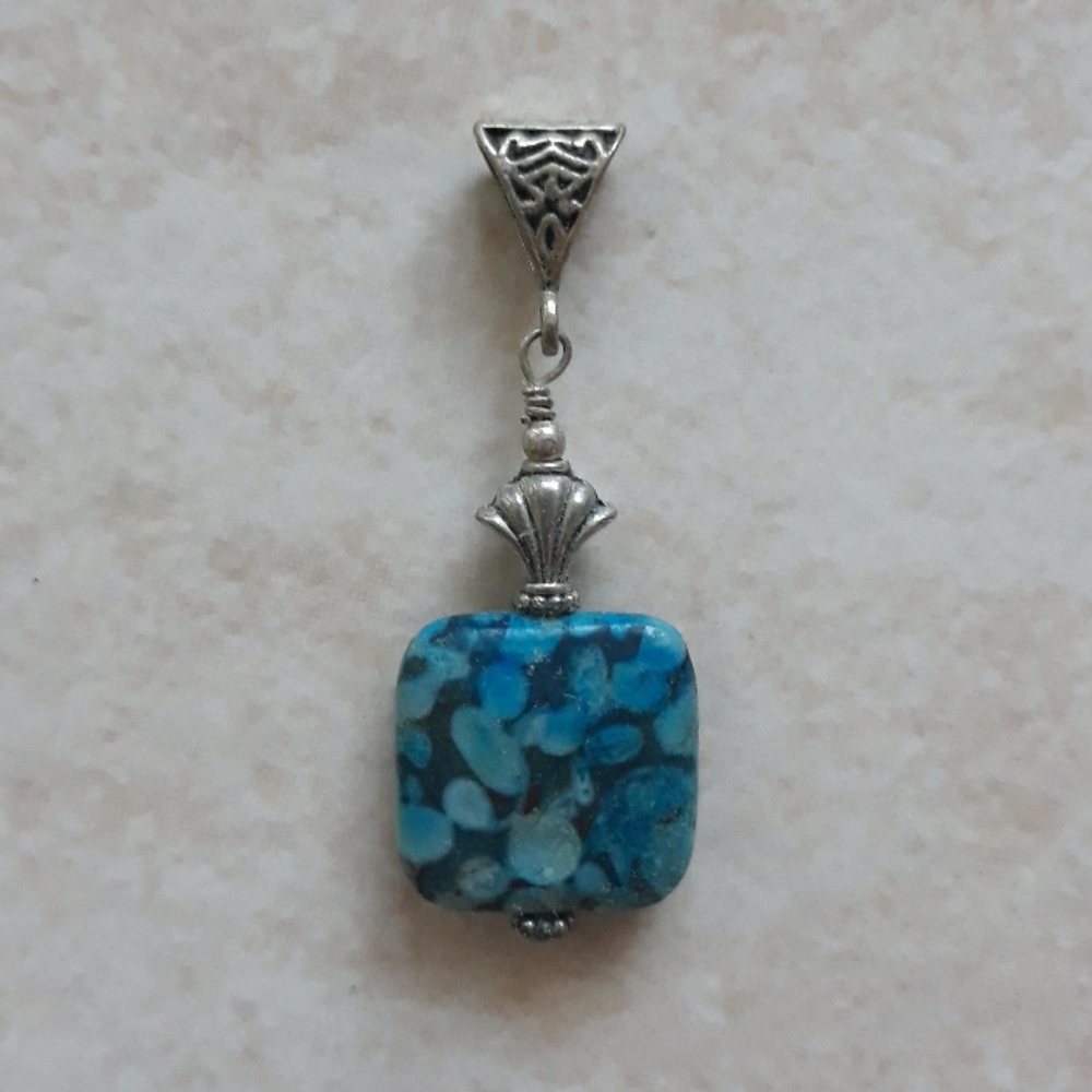 *Host Pick*Beautiful handcrafted pendant - Picture 2 of 5